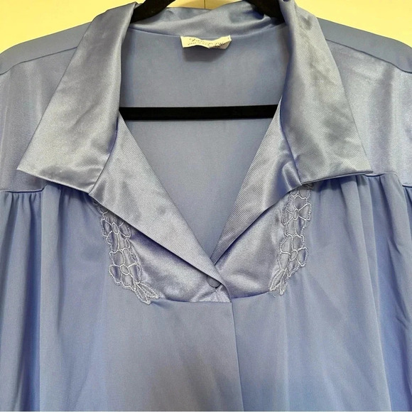 Vintage Vanity Fair Vintage Nightgown - Picture 3 of 7